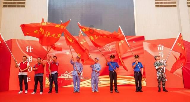 新剧来袭！咪咕数媒出品的都市情感宅斗剧《她来了，请心动》正在拍摄中