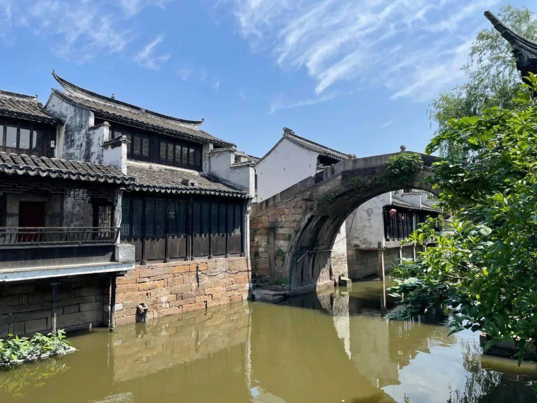 感觉自己变成一个糟糕的家伙了……游戏画面