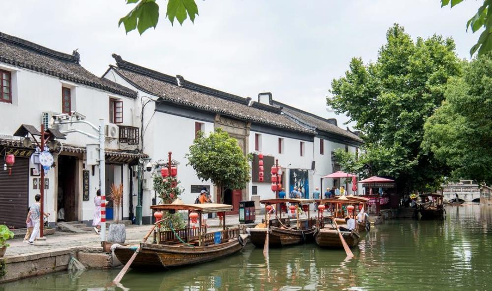 犹豫再三的事就别做，因为将来一定会后悔。对吗？游戏画面